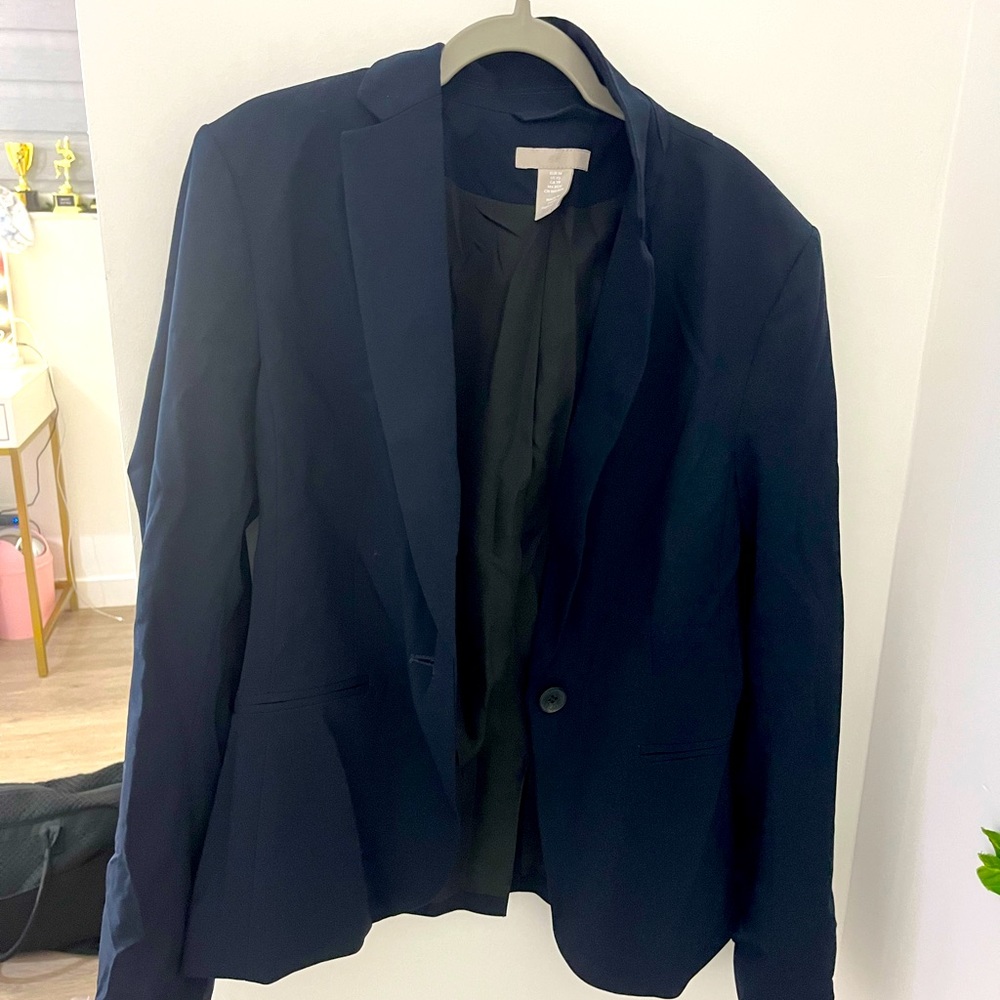 woman long sleeve blazer/coat for suit